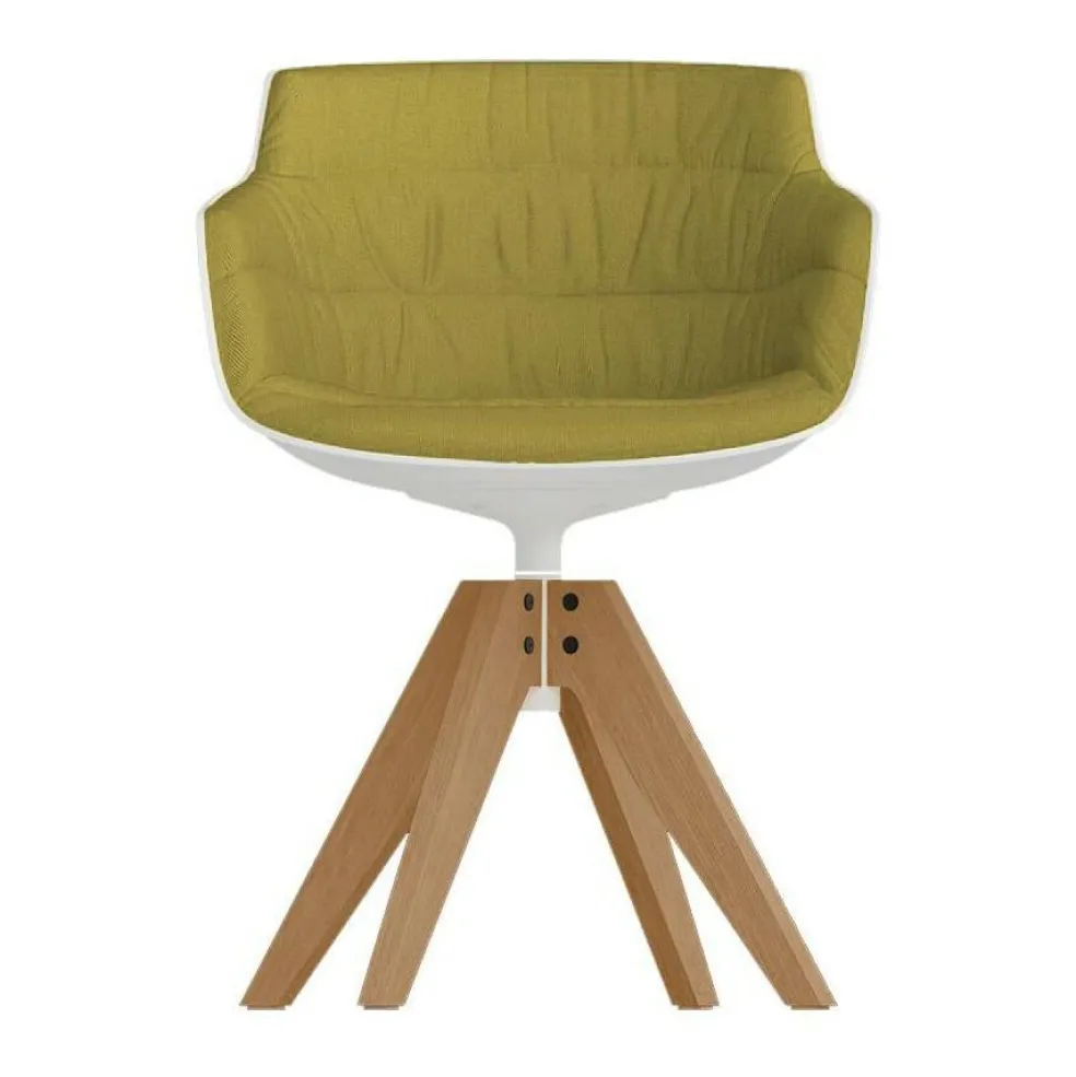 Flow Slim Armlehnstuhl Gestell Eiche VN gepolstert