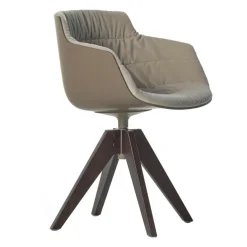 Flow Slim Armlehnstuhl Gestell Eiche VN gepolstert