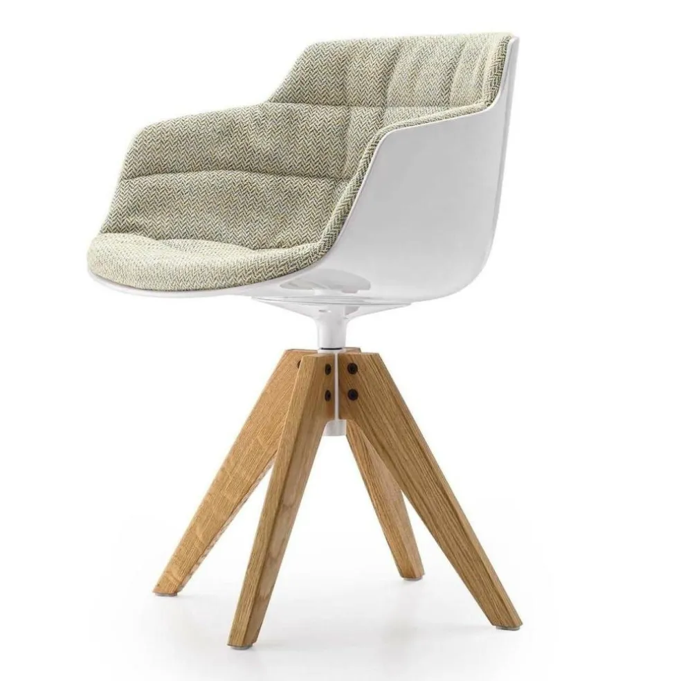 Flow Slim Armlehnstuhl Gestell Eiche VN gepolstert