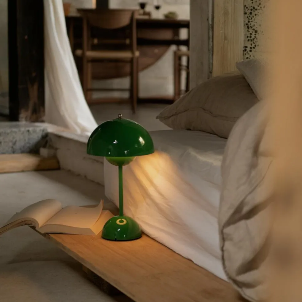 Flowerpot VP9 LED Akku Tischleuchte