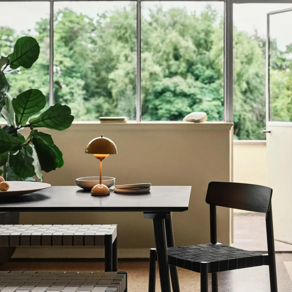 Flowerpot VP9 LED Akku Tischleuchte