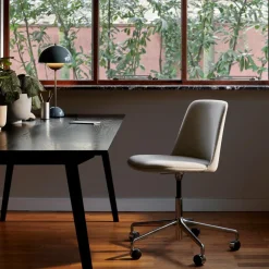 Flowerpot VP3 Tischleuchte