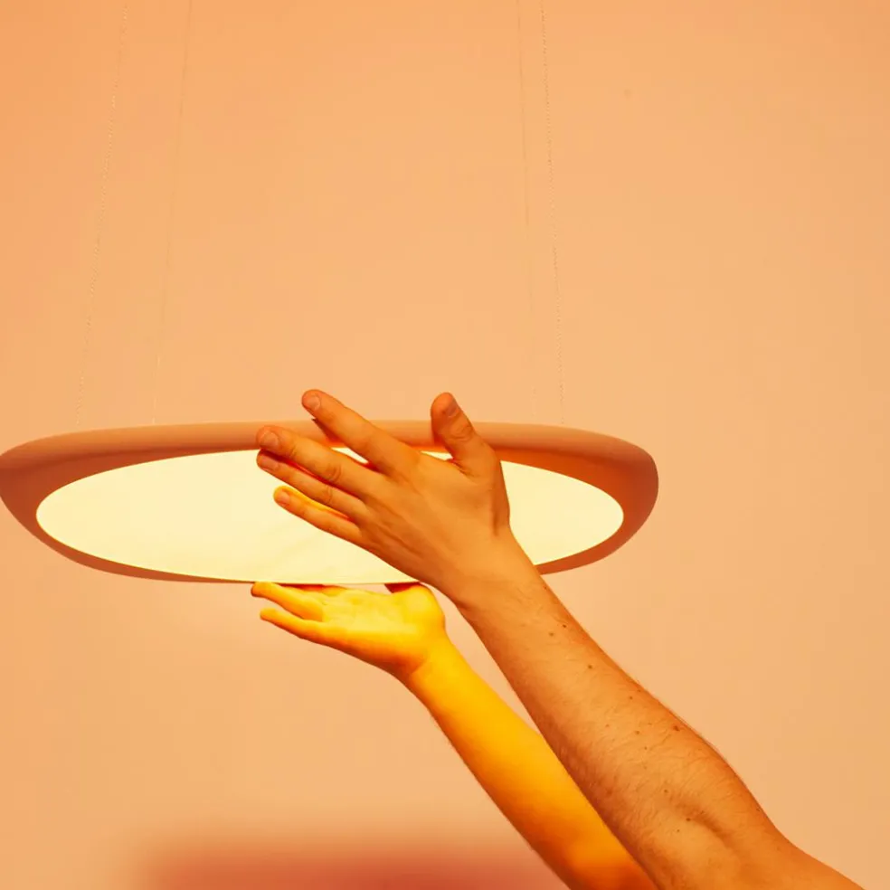 Flying LED Pendelleuchte