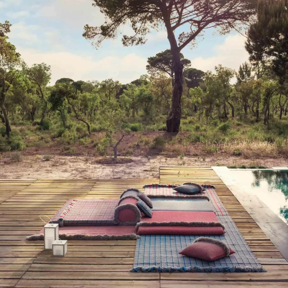 Garden Layers Big Kissen