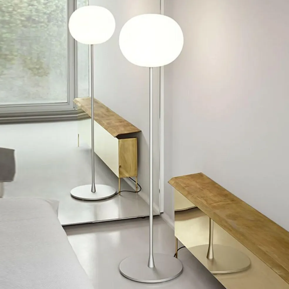 Glo-Ball F2 Stehleuchte