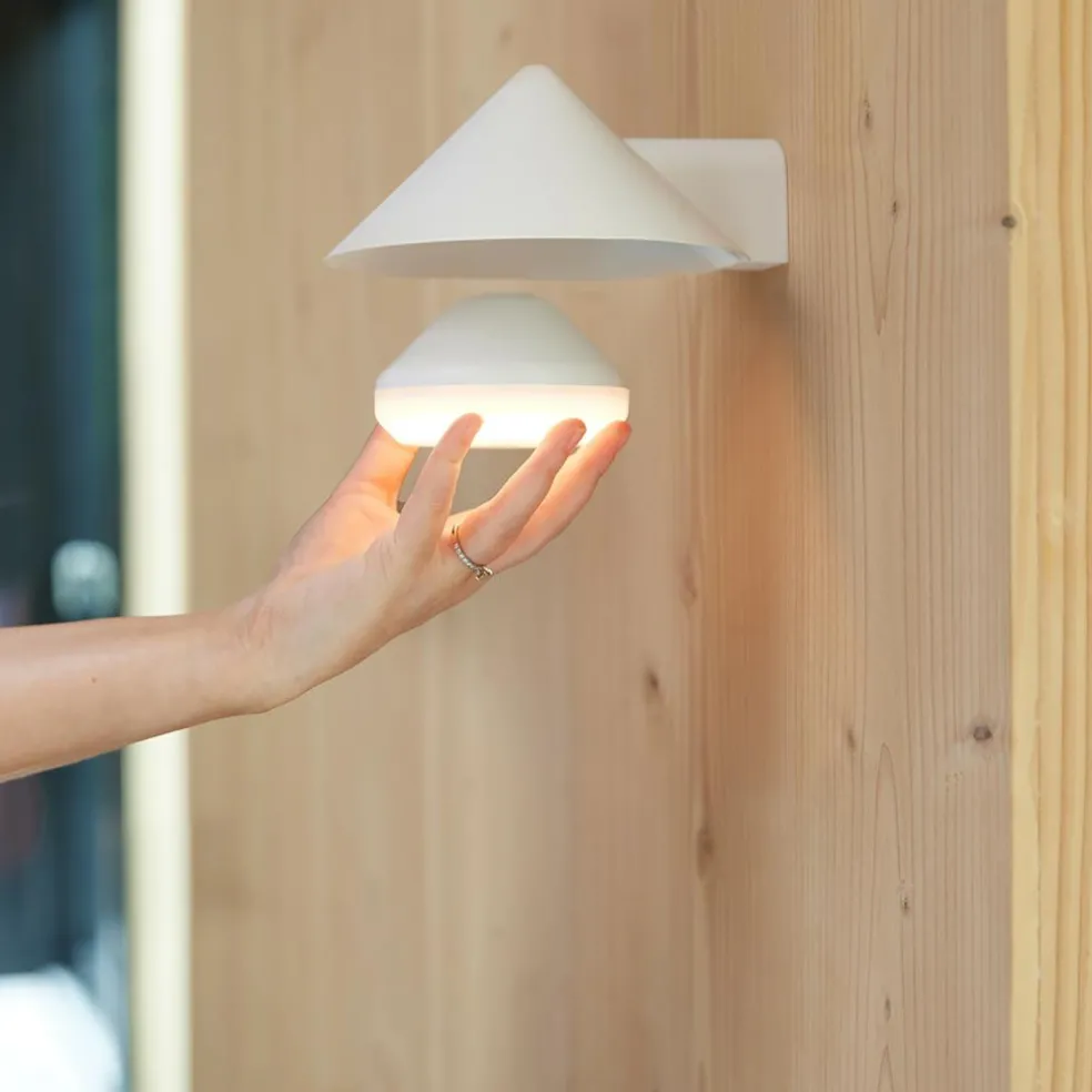 Grasp LED Akkuwandleuchte