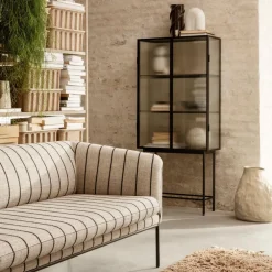 Haze Vitrine geriffeltes Glas