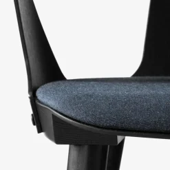 In Between SK2 Stuhl gepolstert Gestell Eiche