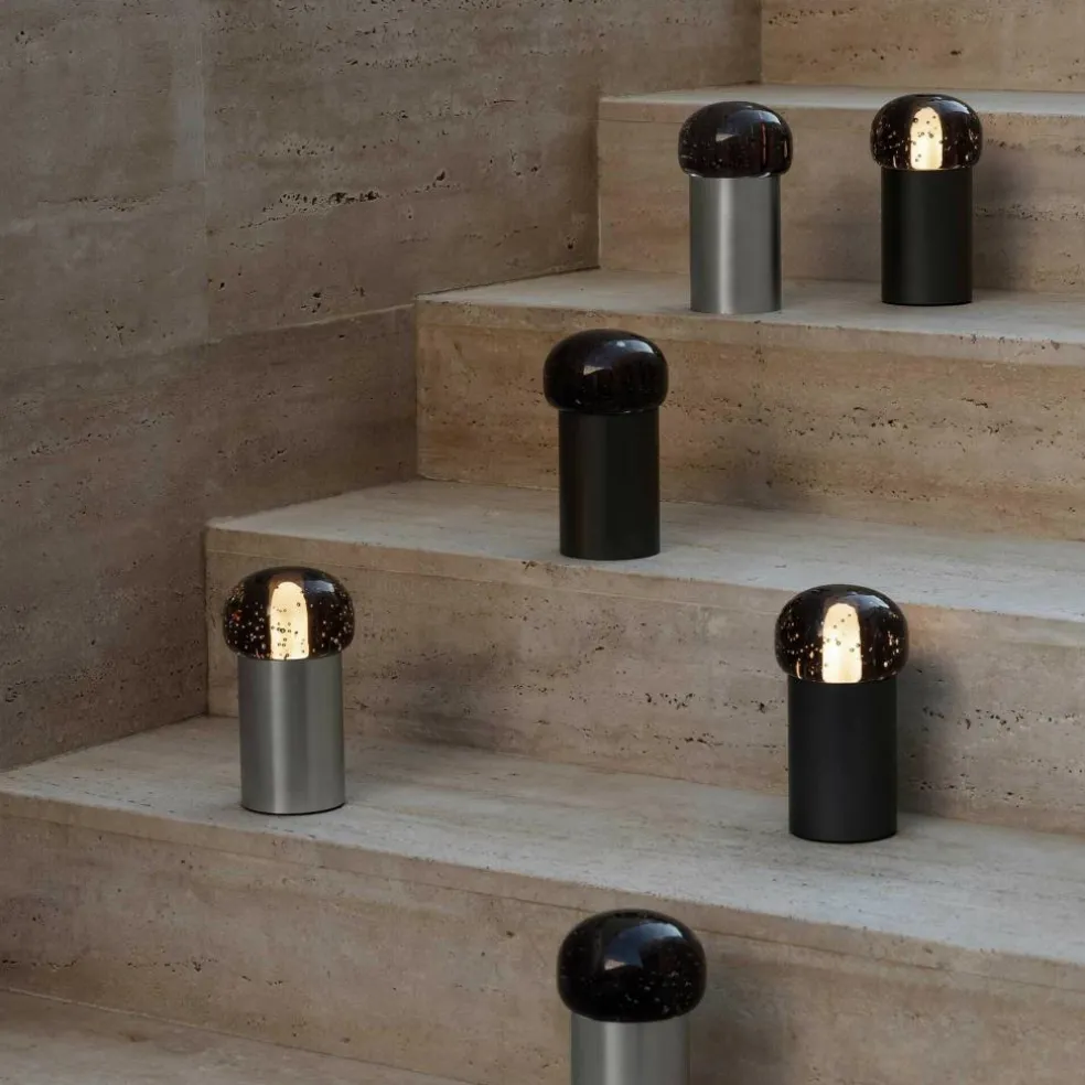 Iris LED Tischleuchte mit Akku