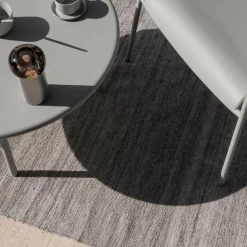 Iris LED Tischleuchte mit Akku