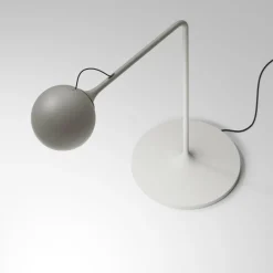 IXA LED Schreibtischleuchte