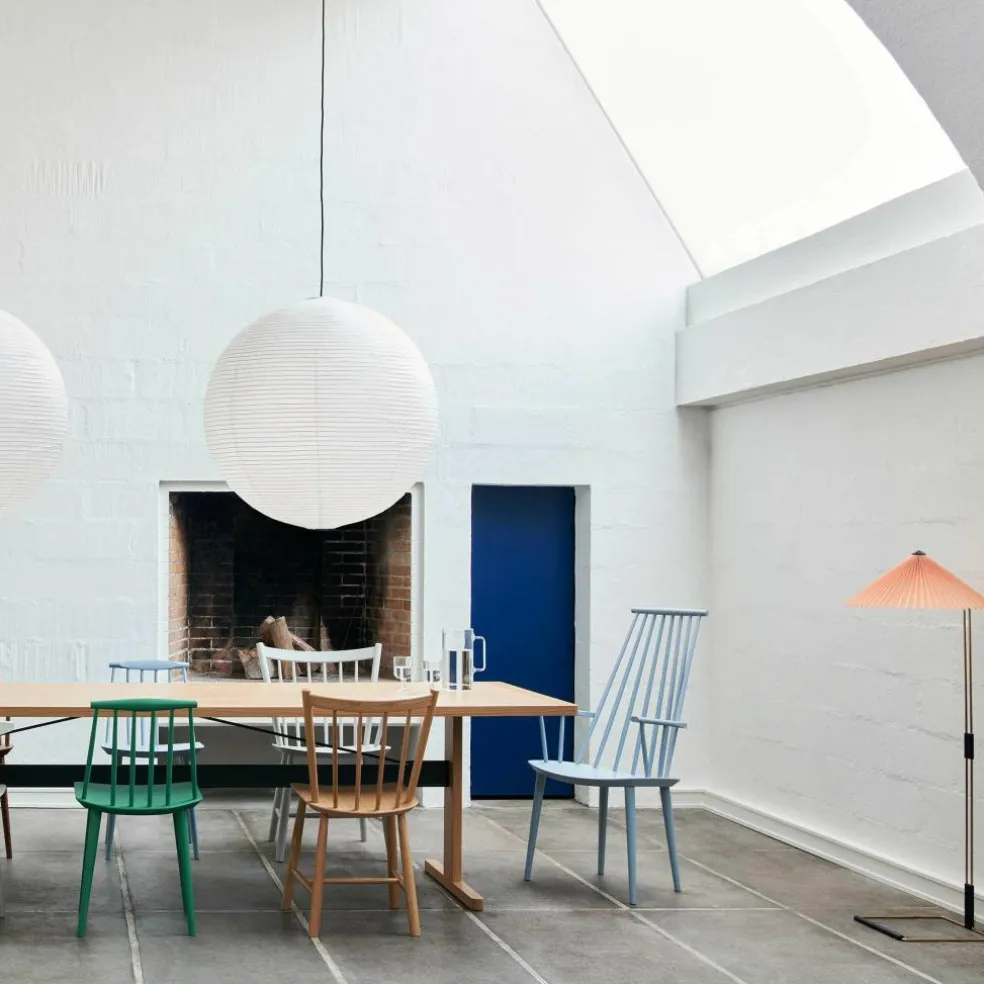 J110 Armlehnstuhl Buche