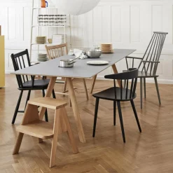 J110 Armlehnstuhl Buche