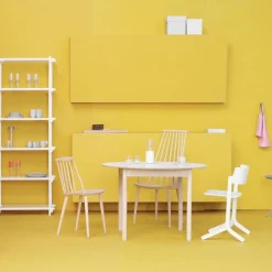 J110 Armlehnstuhl Buche