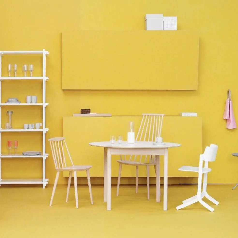 J110 Armlehnstuhl Buche