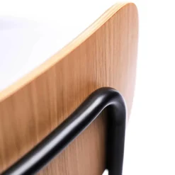 J182 Holmen Stuhl stapelbar