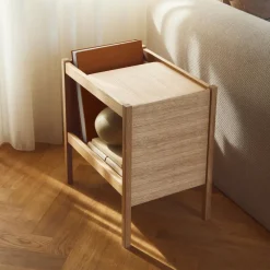 Journal Beistelltisch