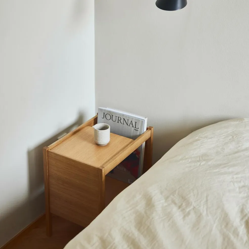 Journal Beistelltisch