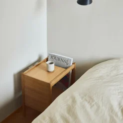 Journal Beistelltisch