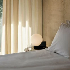 Journey SHY1 LED Tisch-/ Wandleuchte