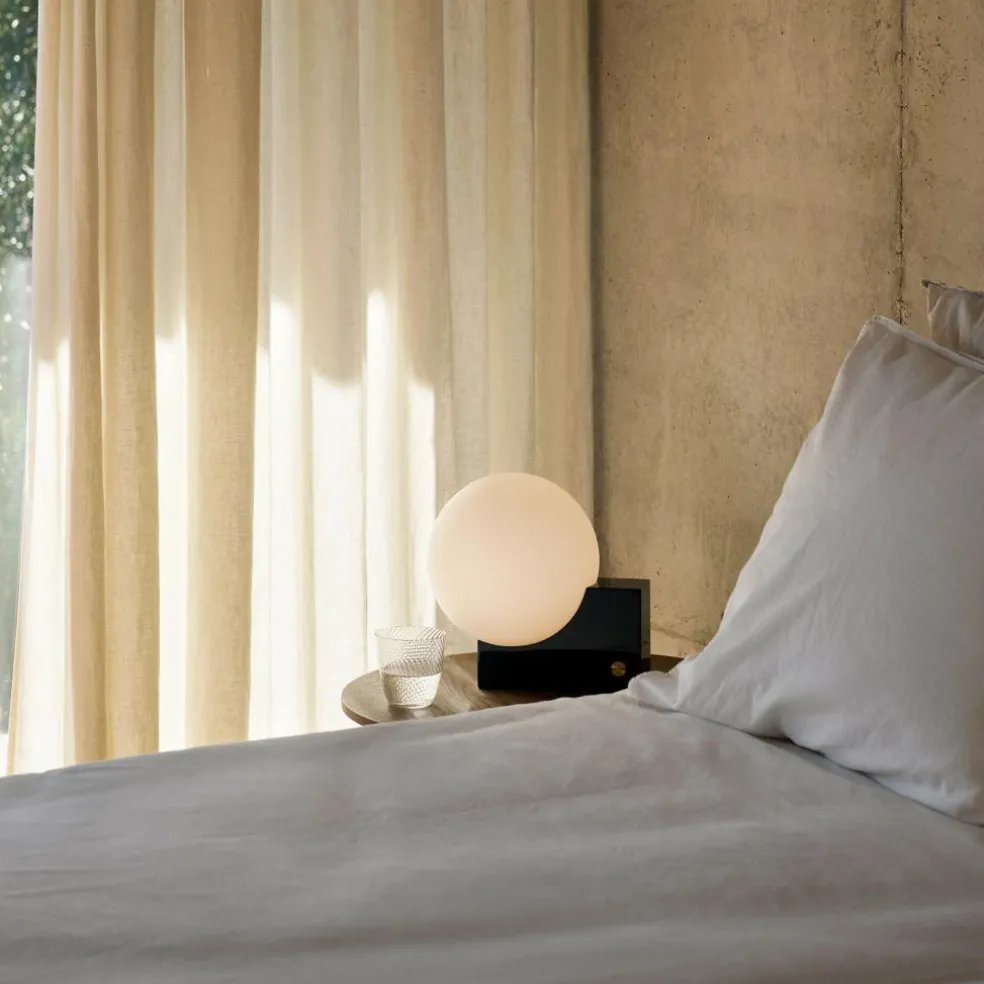 Journey SHY1 LED Tisch-/ Wandleuchte