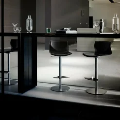 Kai S39 Barhocker Sitz Eiche mit Kissen 54-79cm