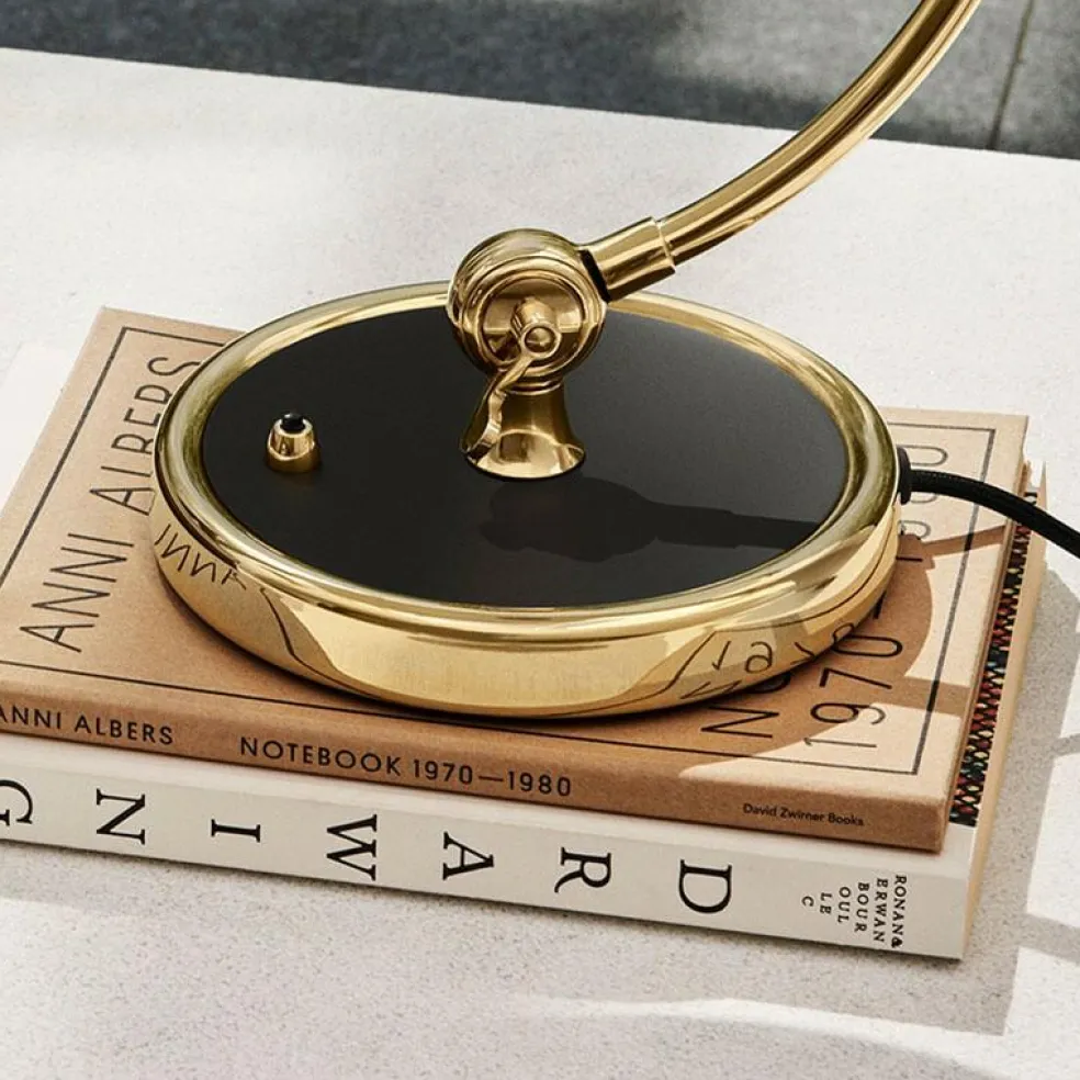 Kaiser Idell™ 6631 Luxus Tischleuchte Messing