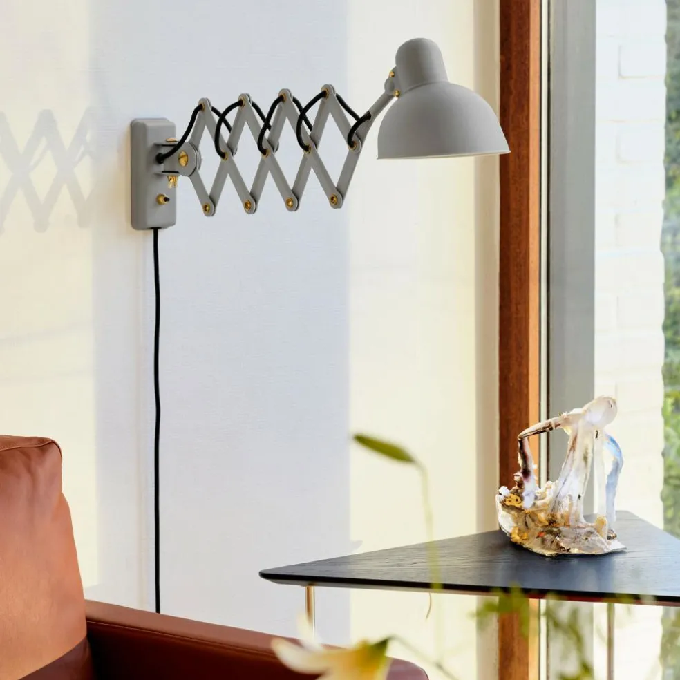 Kaiser Idell™ 6718-W Wand-/Scherenleuchte