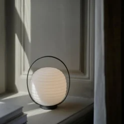 Lantern Portable LED Tischleuchte mit Akku