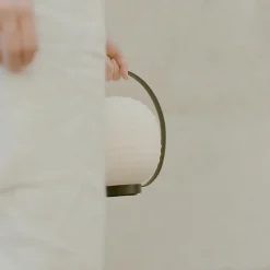 Lantern Portable LED Tischleuchte mit Akku