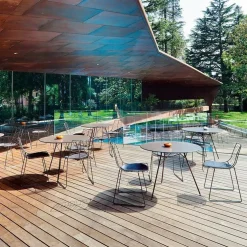 Leaf Garten Beistelltisch dreieckig H50