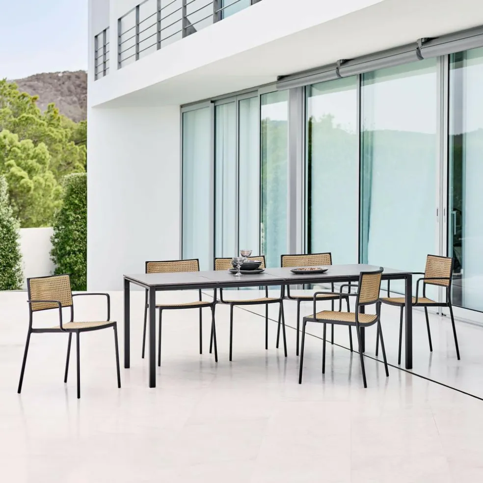 Less Sessel stapelbar