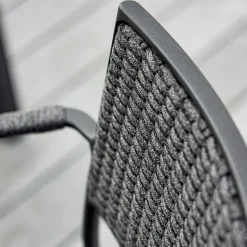 Less Sessel stapelbar