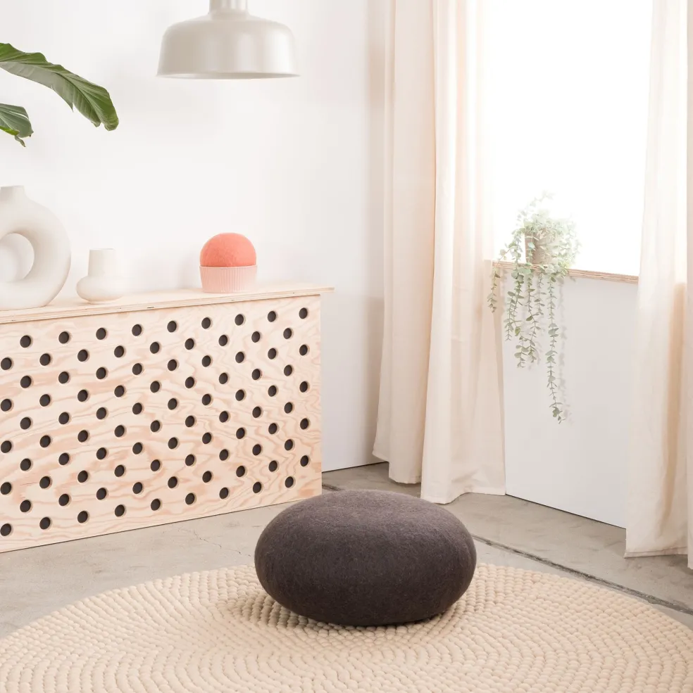 Levi Filzkugelteppich