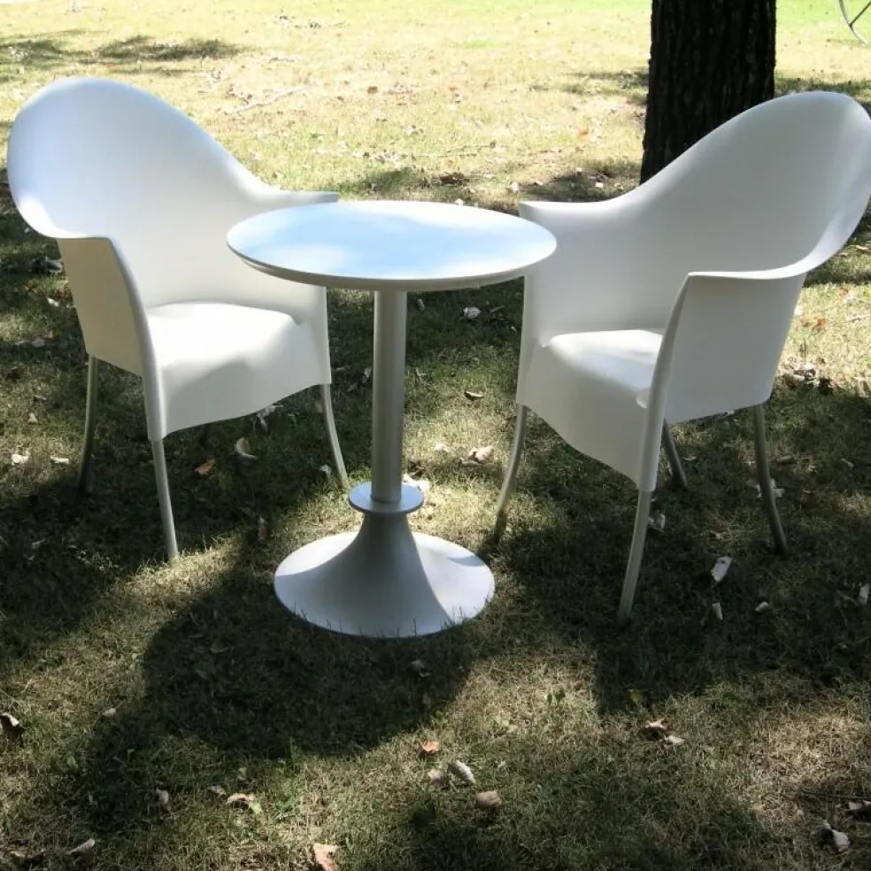 Lord Yi + Yo Set aus 1 Tisch + 2 Stühlen