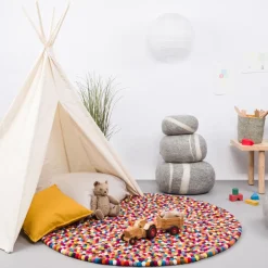 Lotte Filzkugelteppich