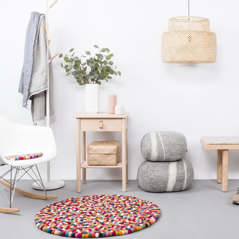 Lotte Filzkugelteppich