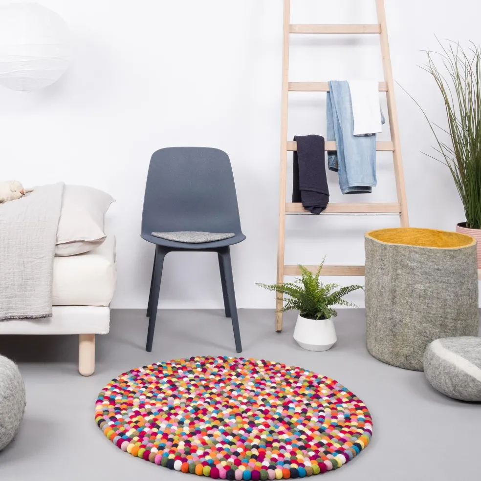 Lotte Filzkugelteppich