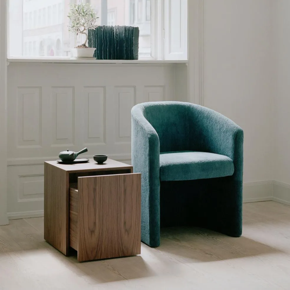 Mass Beistelltisch mit Schublade