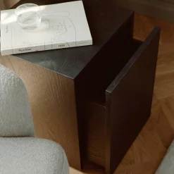 Mass Beistelltisch mit Schublade