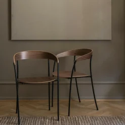 Missing Armlehnstuhl