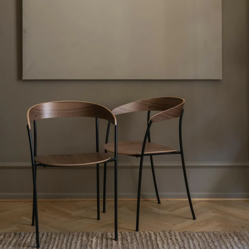 Missing Armlehnstuhl