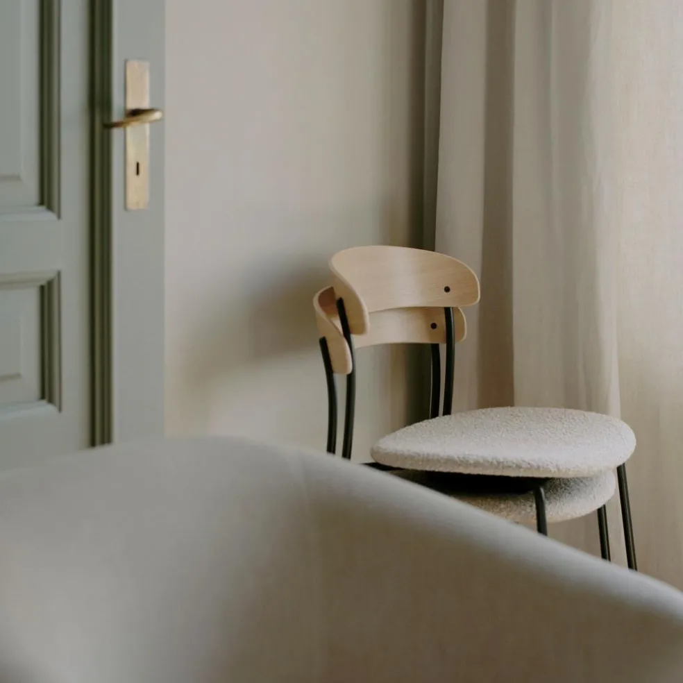 Missing Stuhl gepolstert