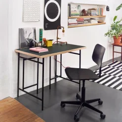 Mr. Square Drehstuhl mit Rollen