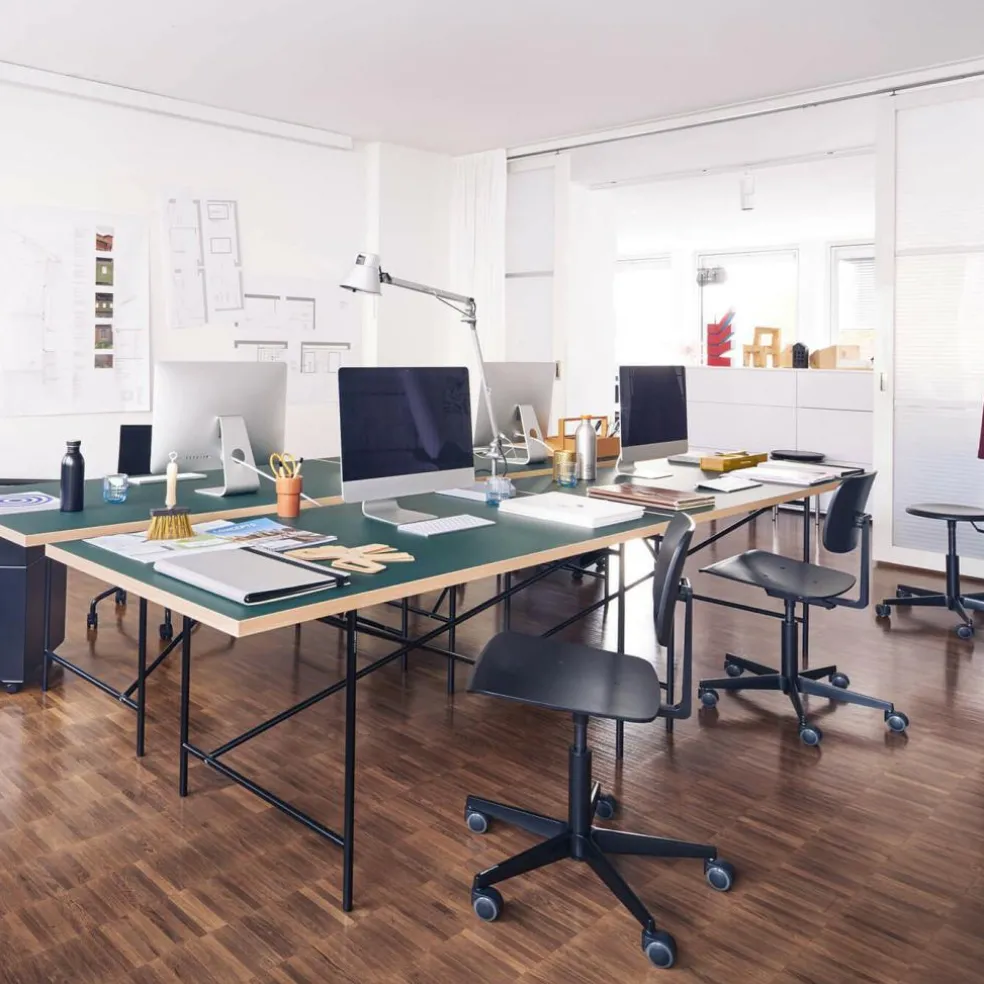 Mr. Square Drehstuhl mit Rollen