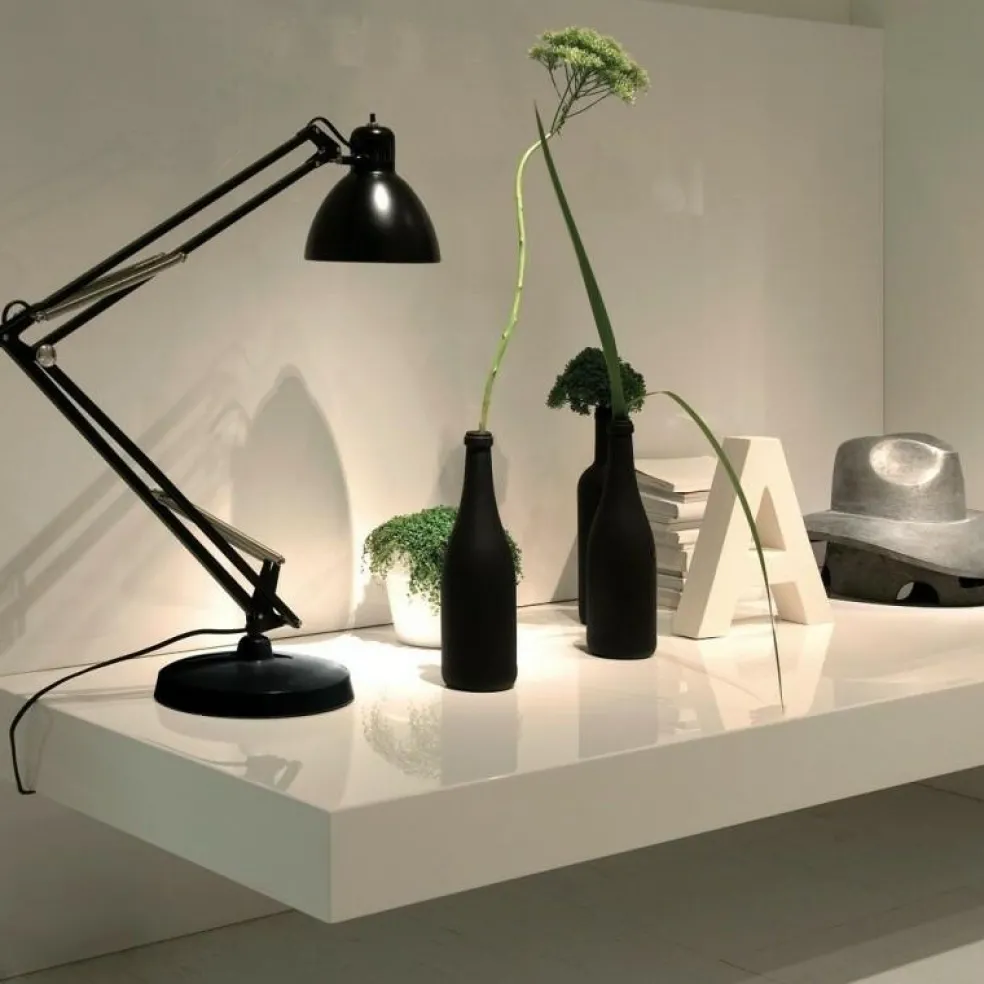 Naska Large Schreibtischleuchte mit Fuß