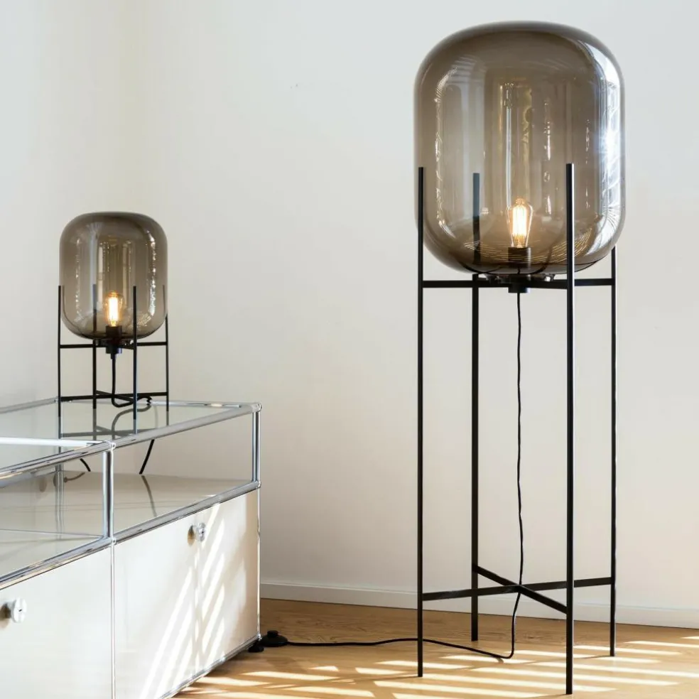 Oda Small Tischleuchte Gestell schwarz