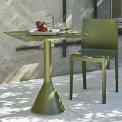 Palissade Cone Gartentisch 65x65cm