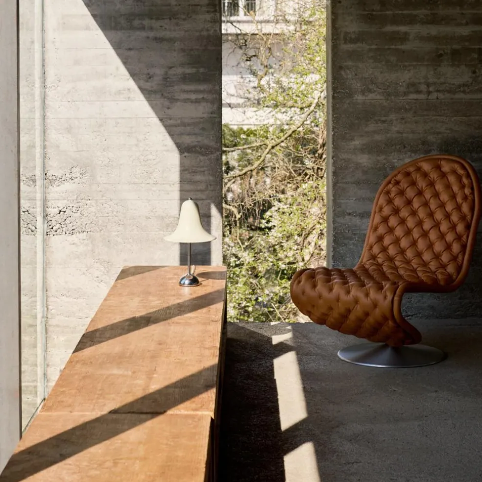 Pantop Tischleuchte Ø23cm Gestell silber