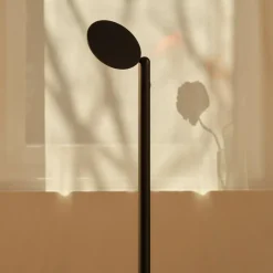 Parrot LED Stehleuchte